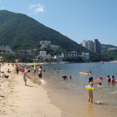 Waterplay-at-Repulse Bay